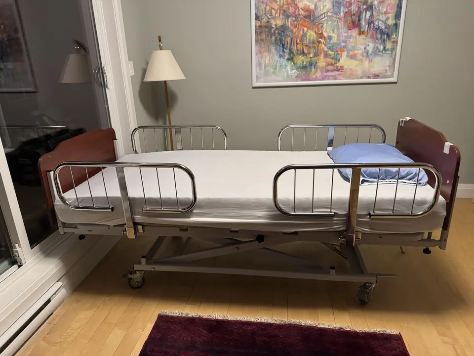 Hosp bed 2.jpg