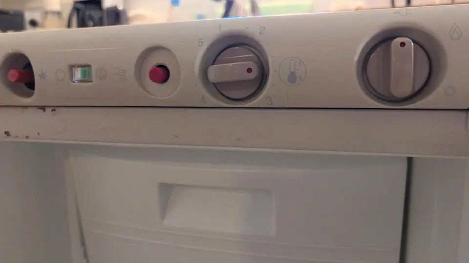 n300r-dials.jpg